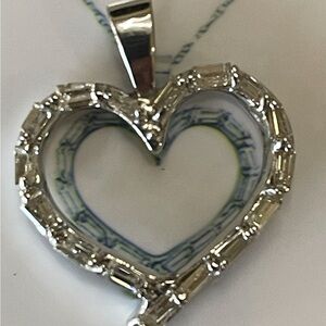 10K W Gold Womens Baguette Diamond Heart Pendant 1/4 Cttw Color H1 Clarity 11-12